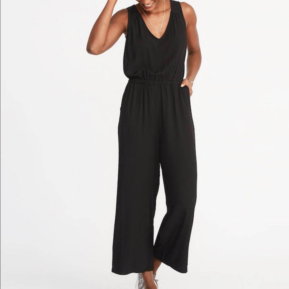 Waist-Defined Sleeveless Wide-Leg Jumpsuit
